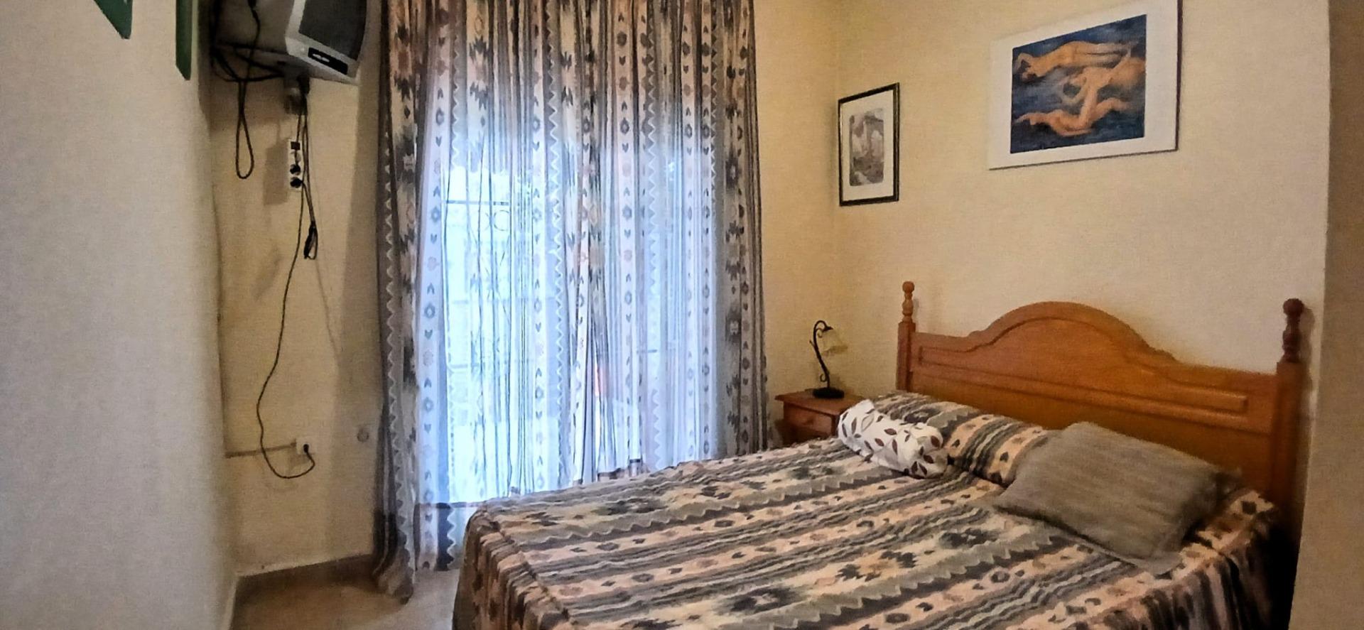 Bungalow in Guardamar del Segura with pool