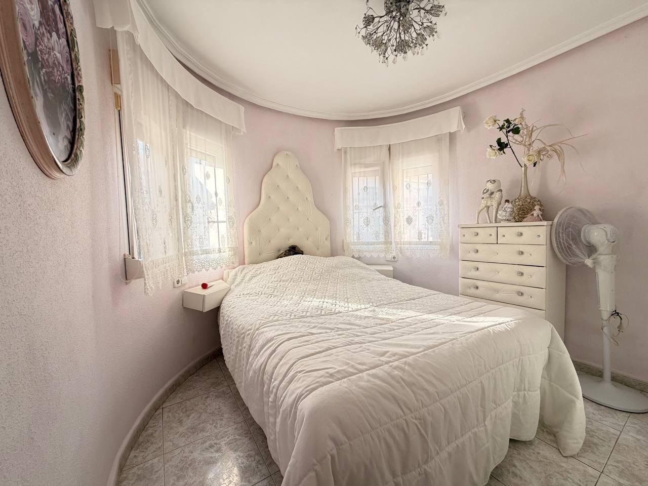 Semi-detached townhouse in La Florida, Orihuela Costa — 3 bedrooms, 130 m² plot