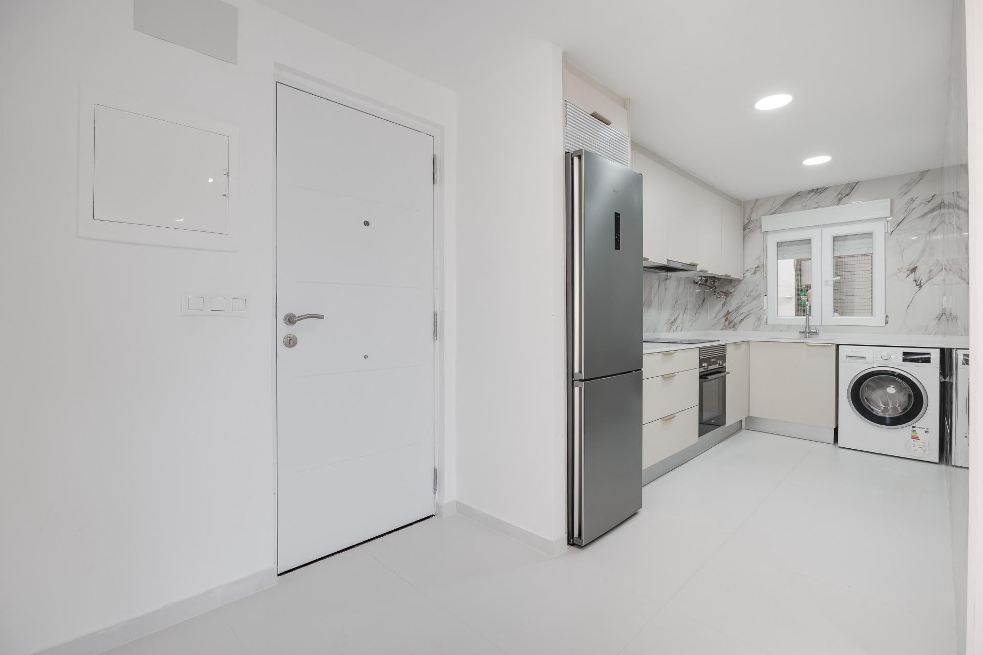 Modern renovated apartment near Playa de los Náufragos, Torrevieja — 3 bedrooms