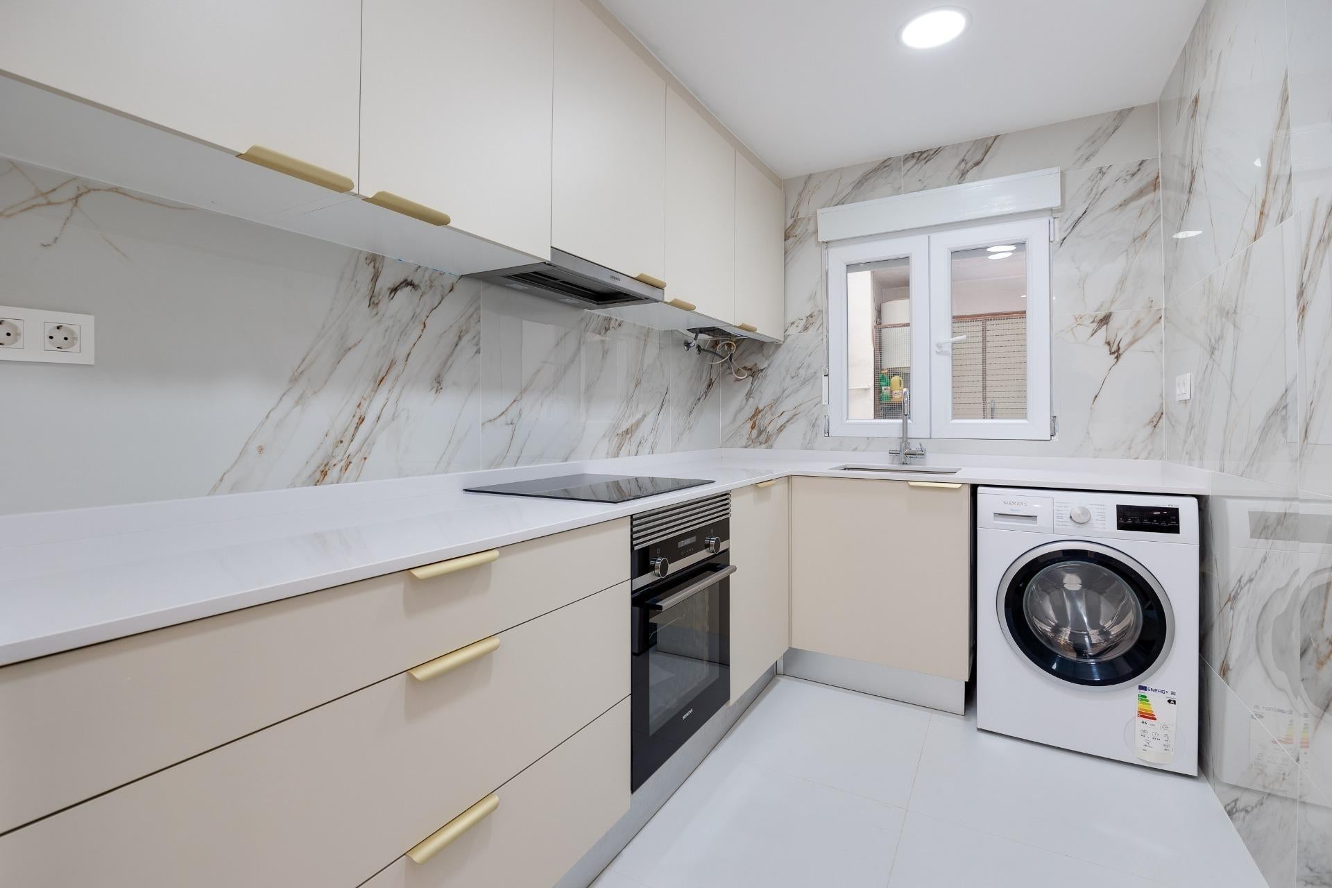 Modern renovated apartment near Playa de los Náufragos, Torrevieja — 3 bedrooms