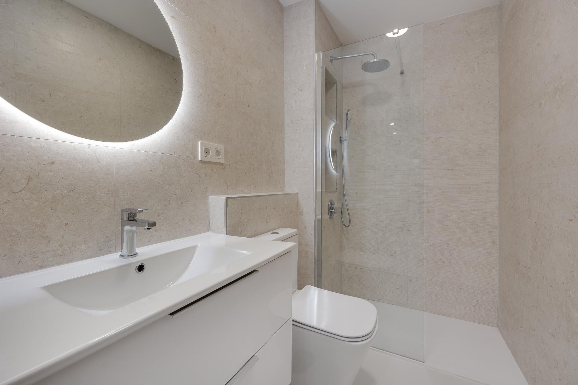 Modern renovated apartment near Playa de los Náufragos, Torrevieja — 3 bedrooms