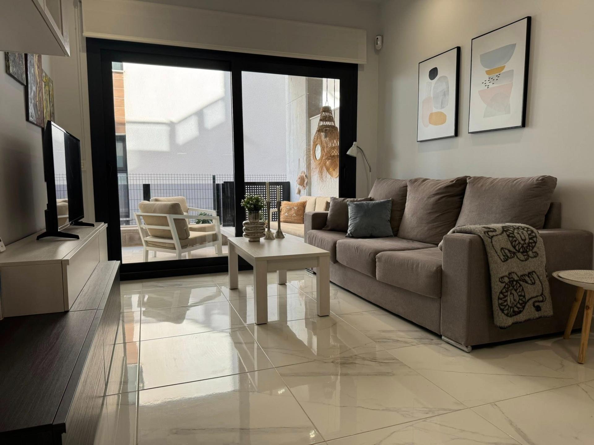 Уютное бунгало на первом этаже с частным гаражом — El Raso, Guardamar del Segura