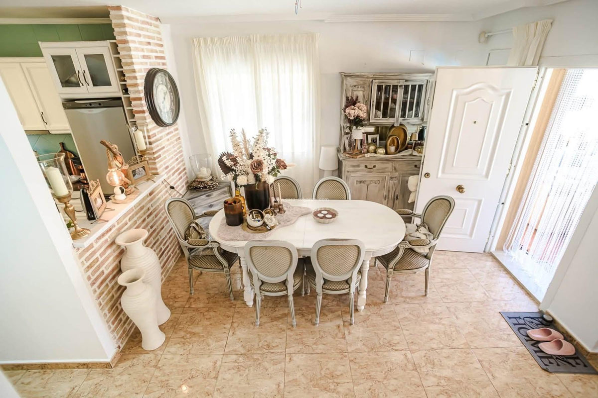 Detached villa with private pool in El Raso, Guardamar del Segura