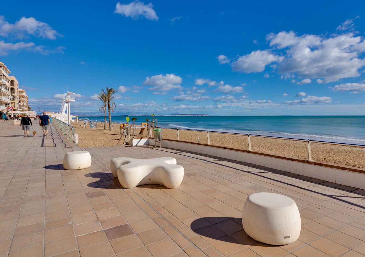 Beachfront Apartment for Rent in Guardamar – Winter Rental