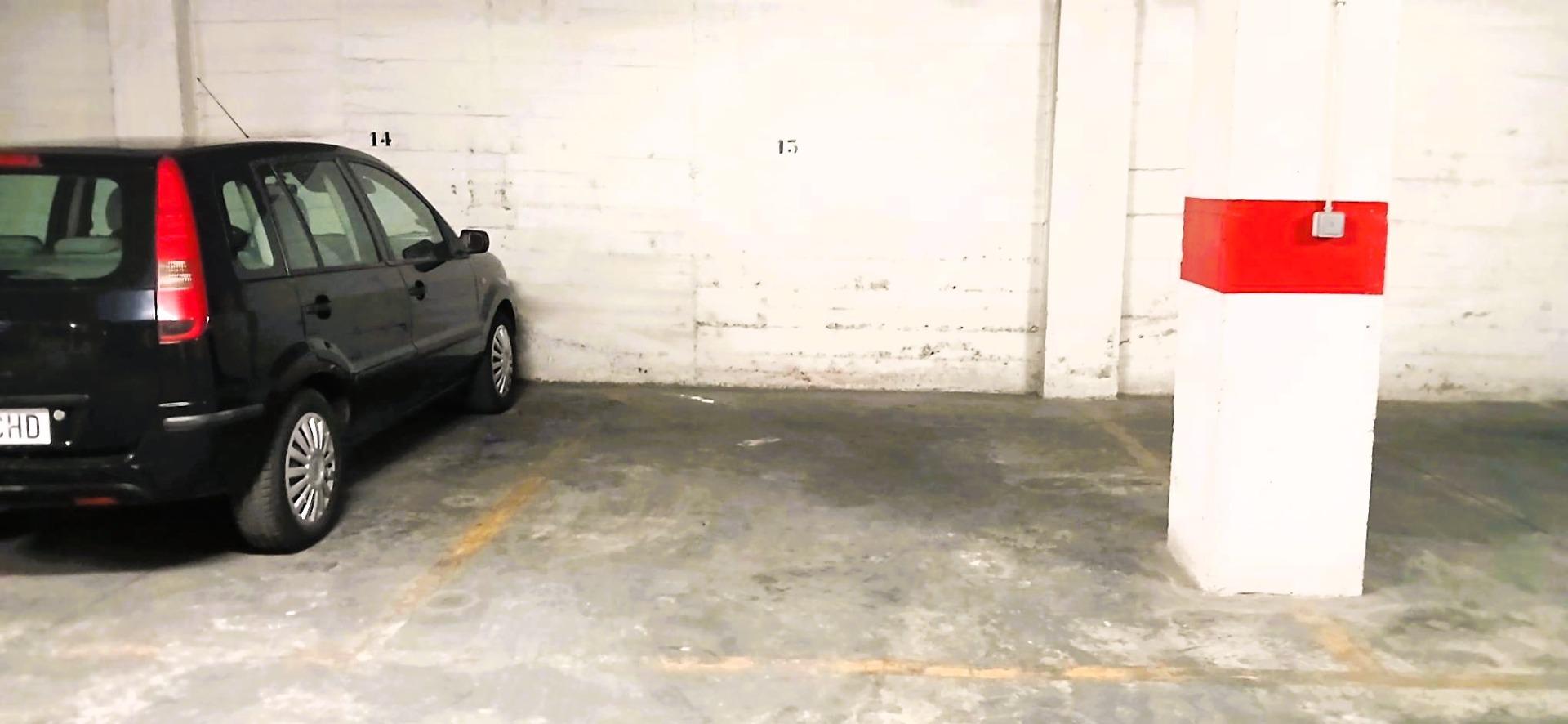 Апартаменты в районе Абанерас рядом с Playa del Cura 2 спальни, 2 санузла, гараж включён