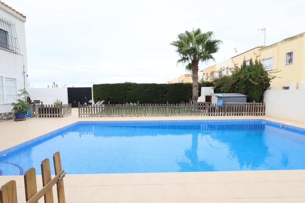Top-floor bungalow with private pool and solarium, Orihuela Costa