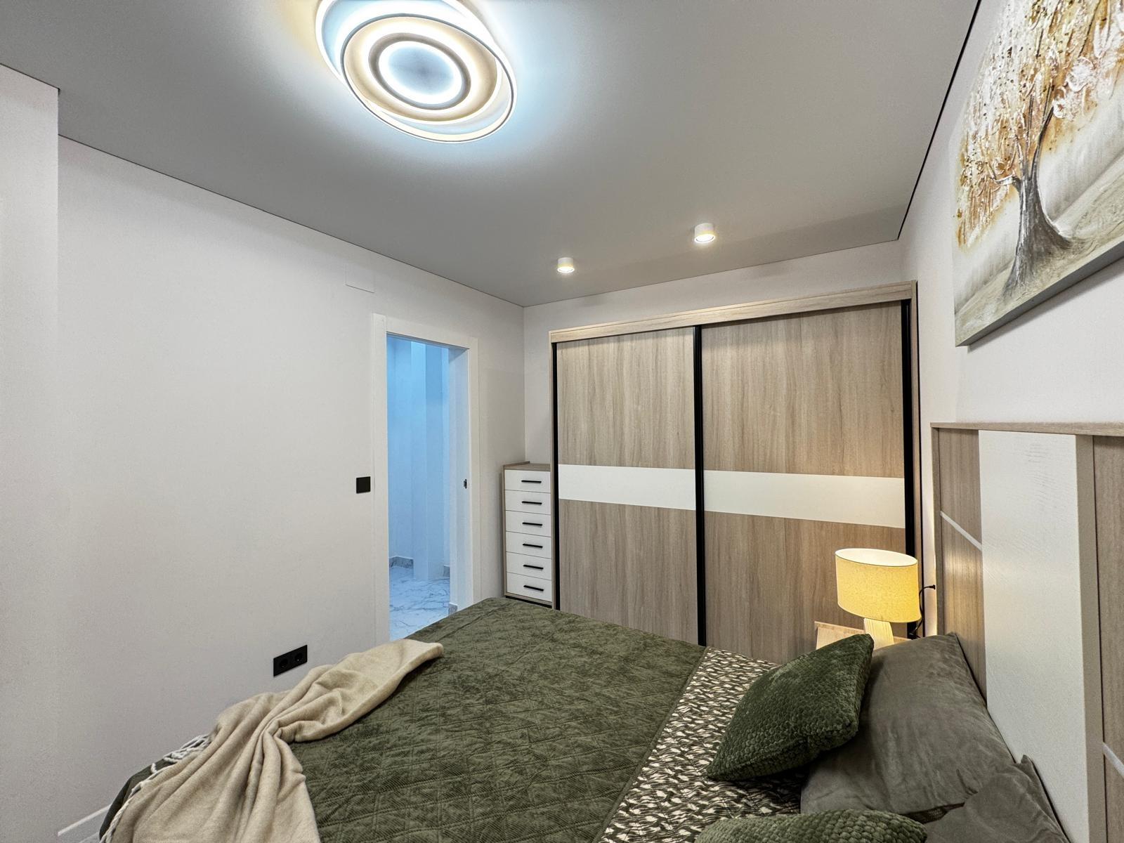 Fully renovated bungalow in La Siesta — 1 bedroom, 47 m² house, 15 m² plot — 125,000€