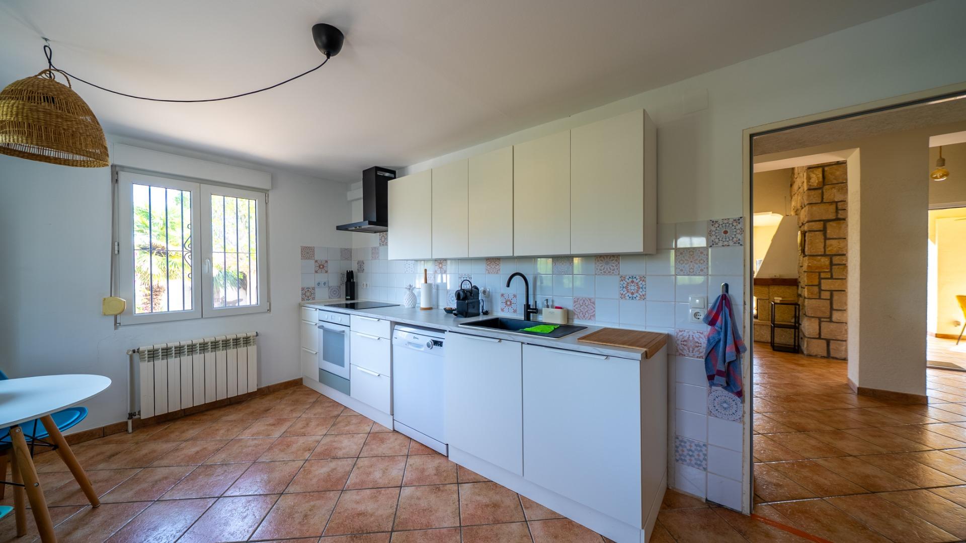 Villa with sea views and private pool in El Campello