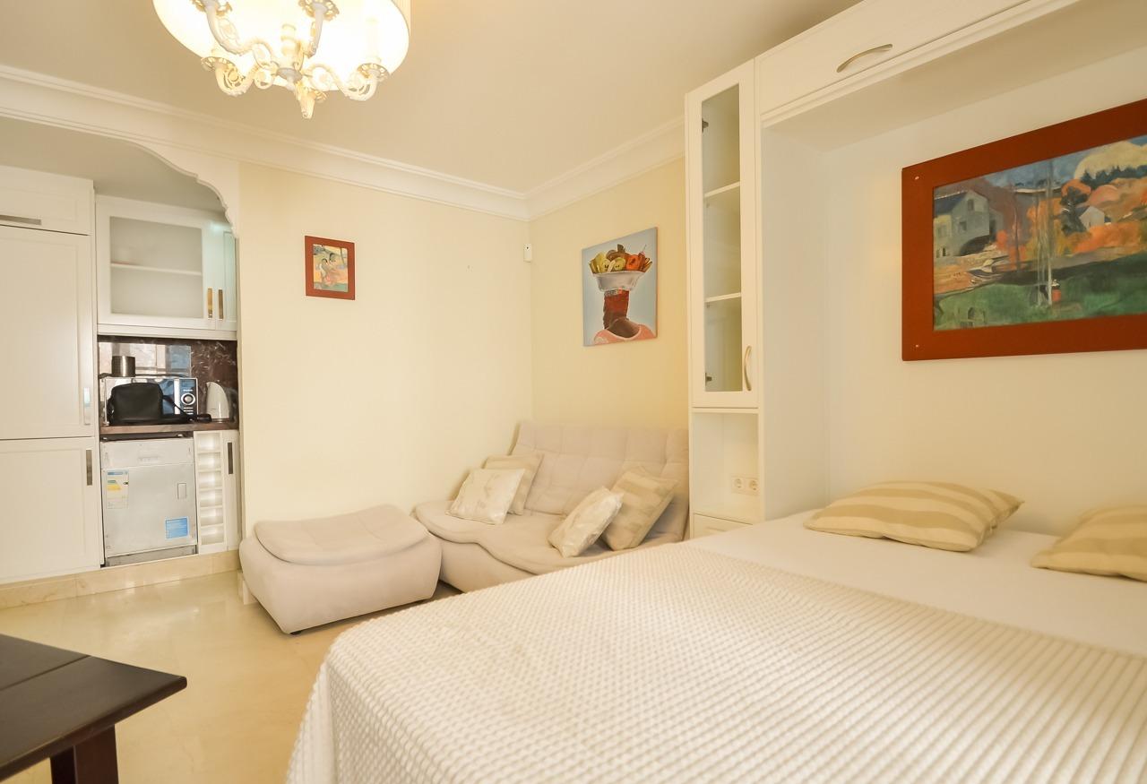 Studio in Playa de los Locos - only 20 meters from the sea