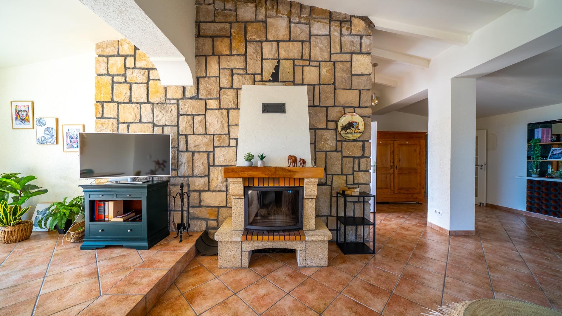 Villa with sea views and private pool in El Campello