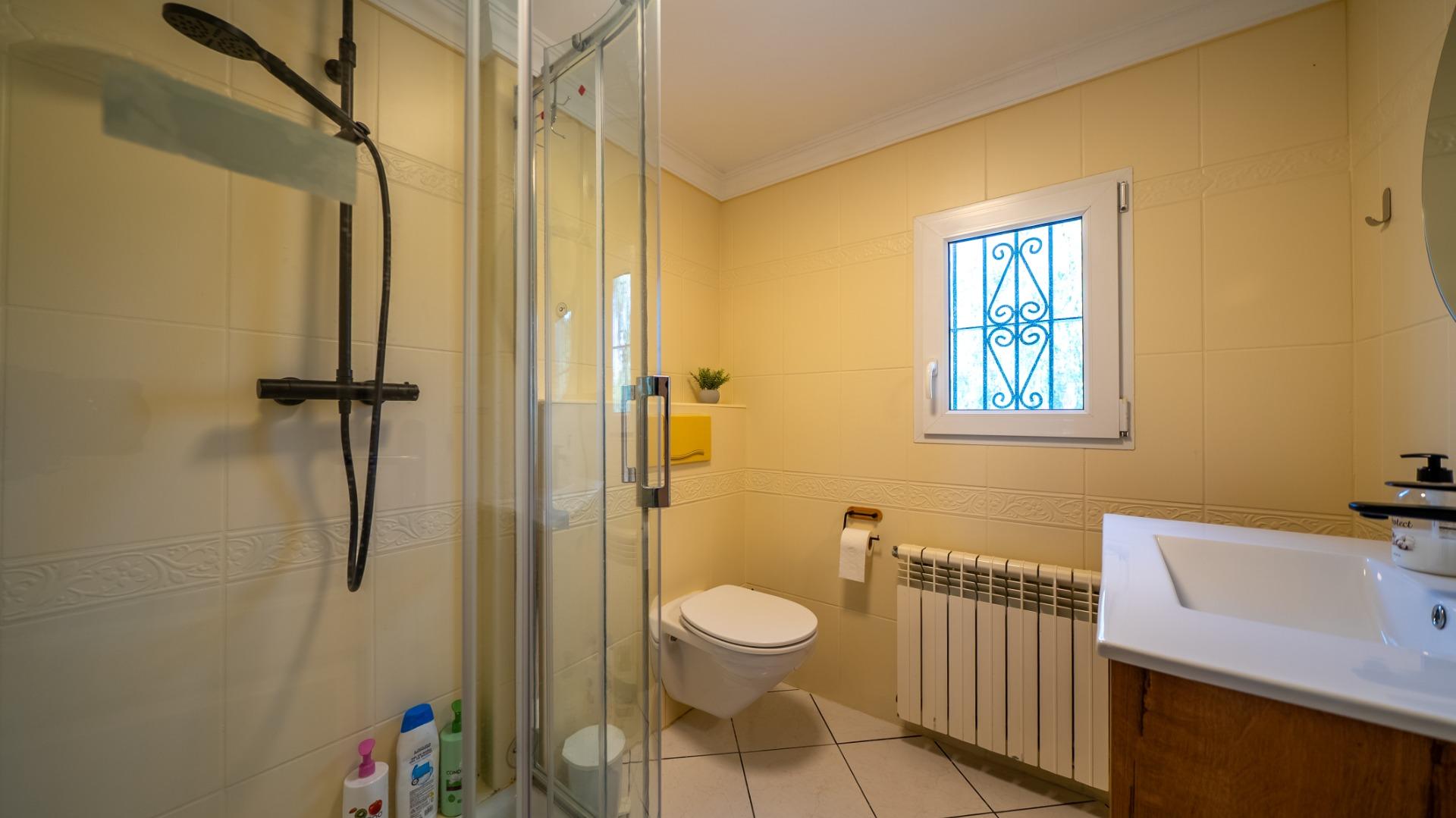 Villa with sea views and private pool in El Campello