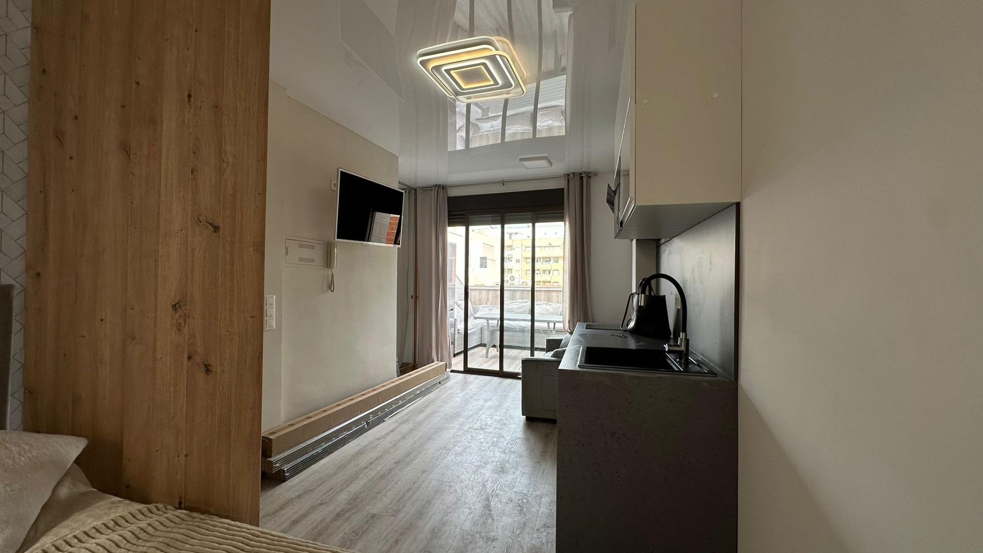 Charming renovated penthouse studio near the Bus Station, Torrevieja