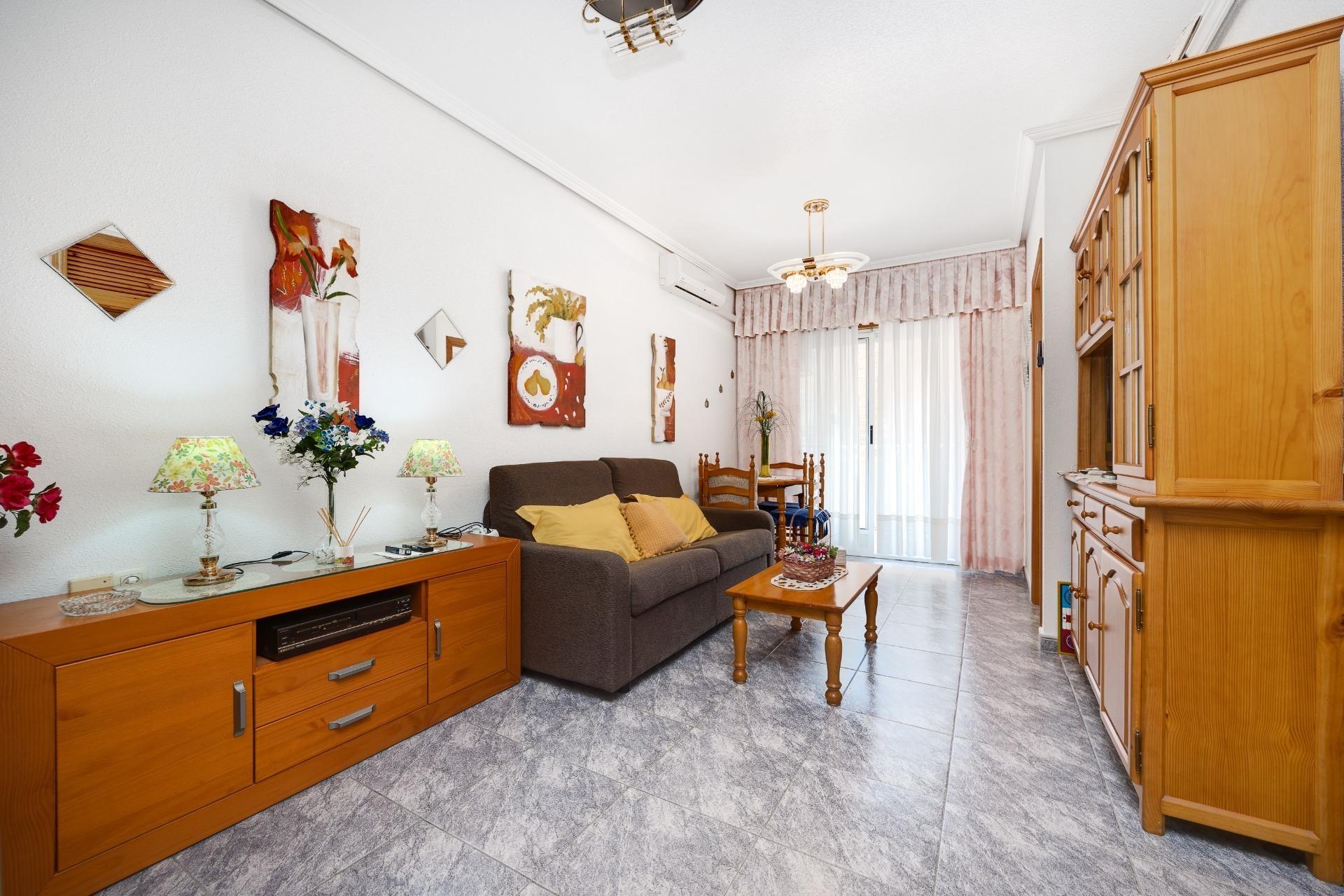2-bedroom apartment 450 m from the beach — Habaneras area