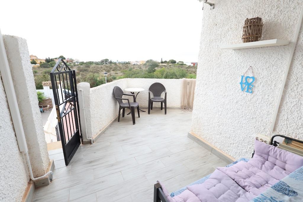 Top-floor bungalow with private pool and solarium, Orihuela Costa