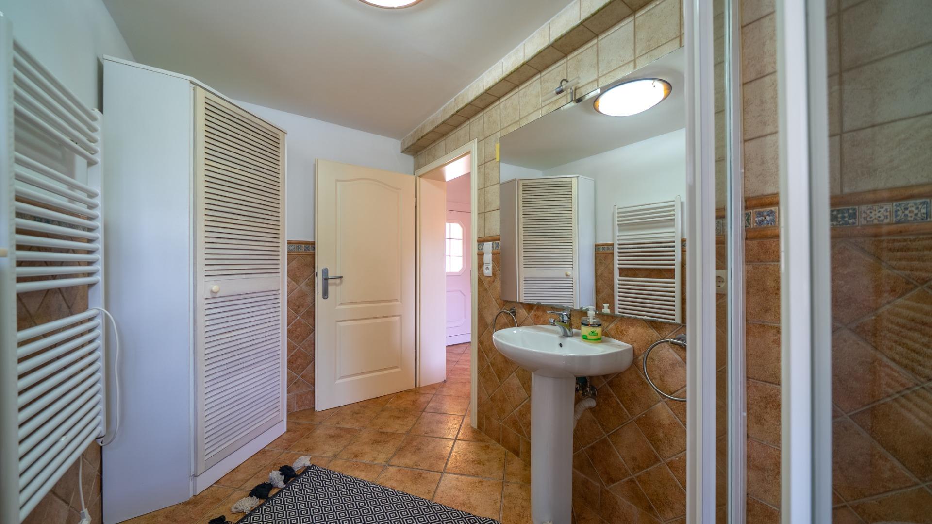 Villa with sea views and private pool in El Campello