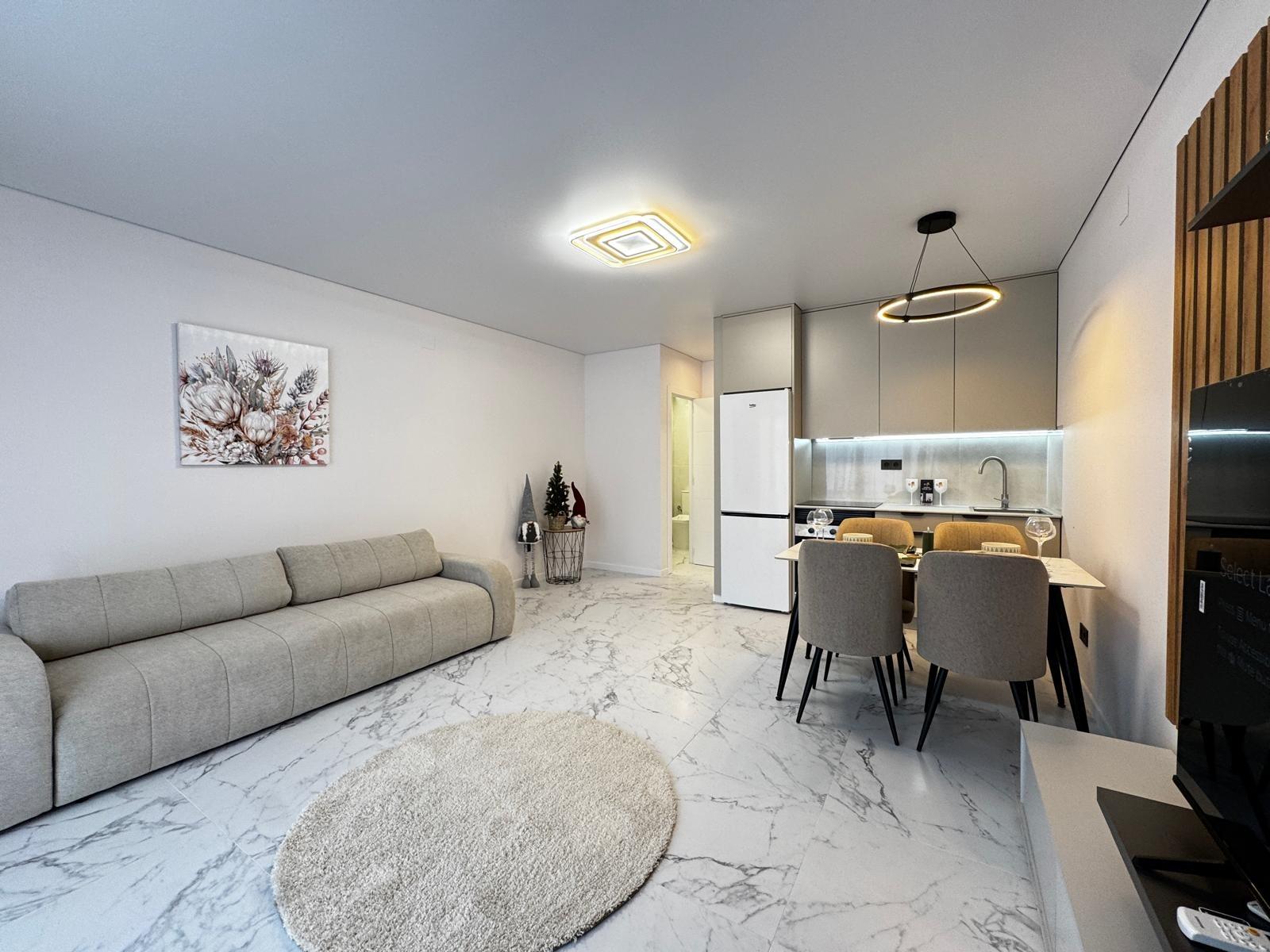 Fully renovated bungalow in La Siesta — 1 bedroom, 47 m² house, 15 m² plot — 125,000€