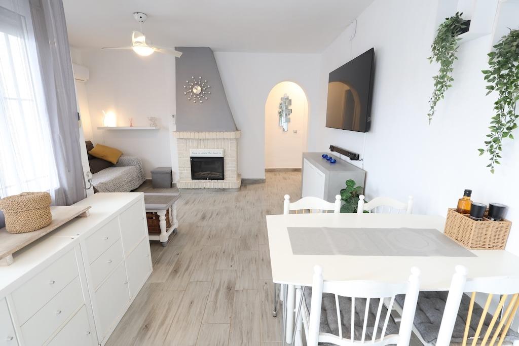 Top-floor bungalow with private pool and solarium, Orihuela Costa