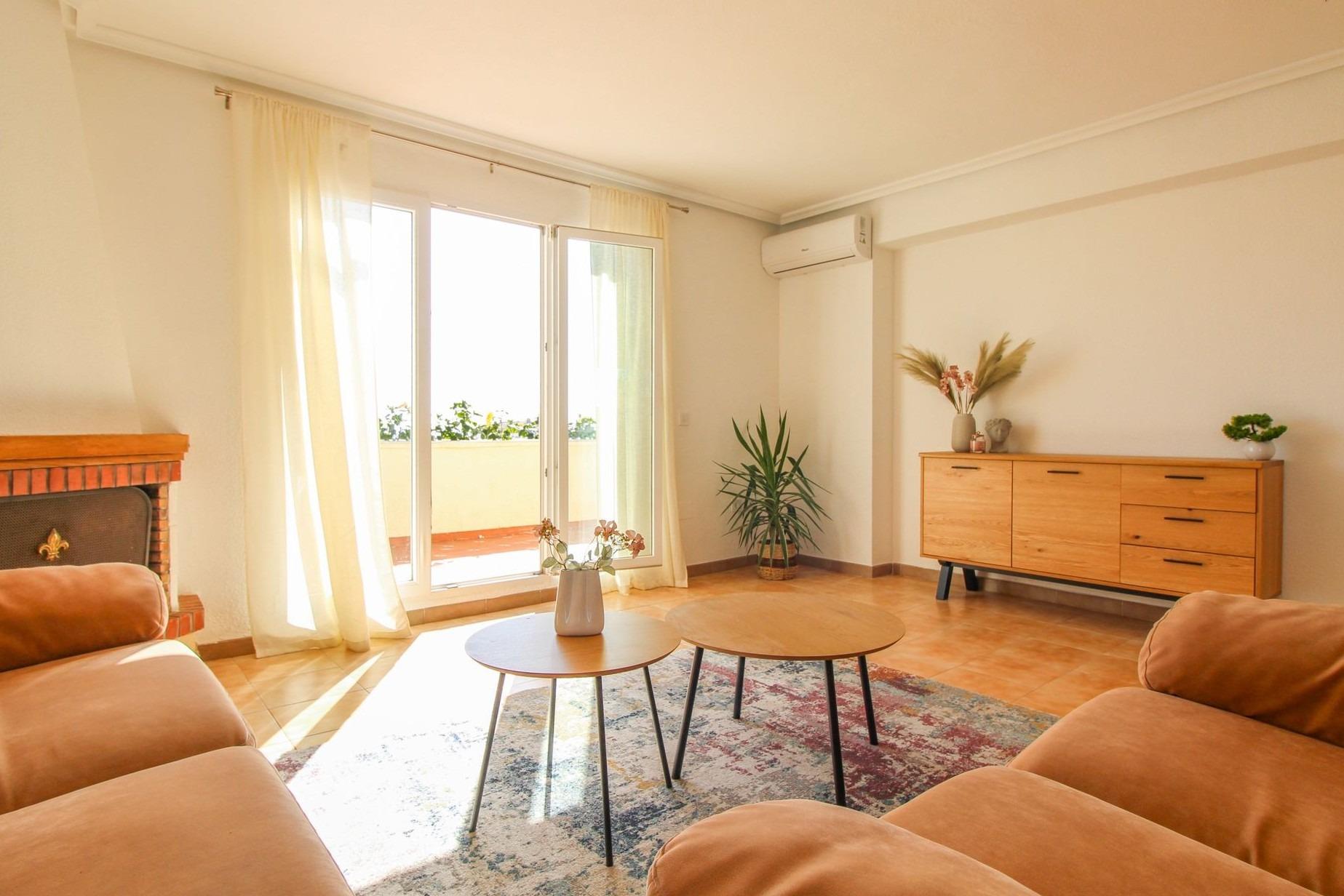 Светлый пентхаус в Punta Prima — 2 спальни, 2 ванные, 97 m², террасы с видом — 247.000€