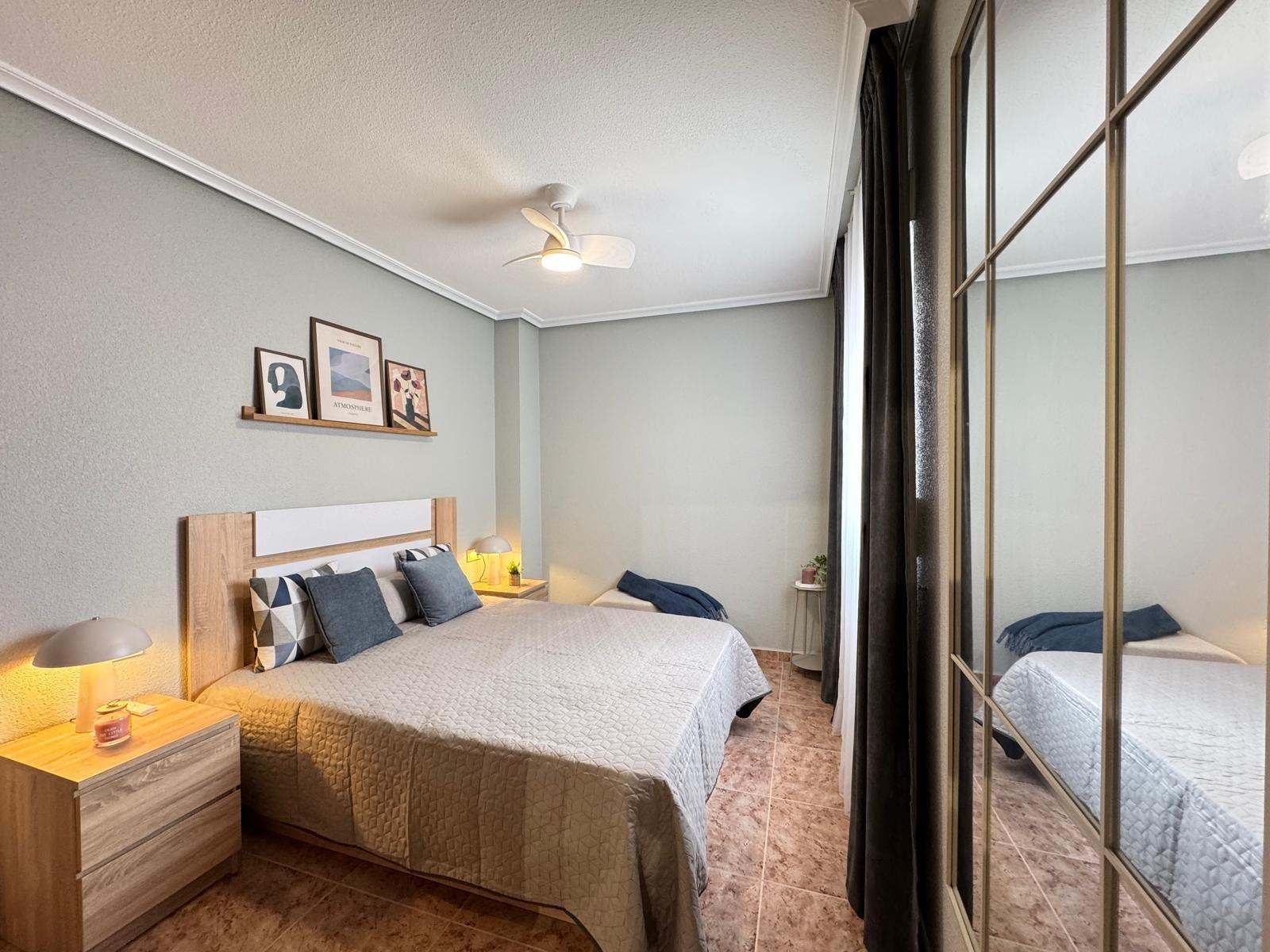 Renovated penthouse with garage in Torrevieja 800 m to the beach