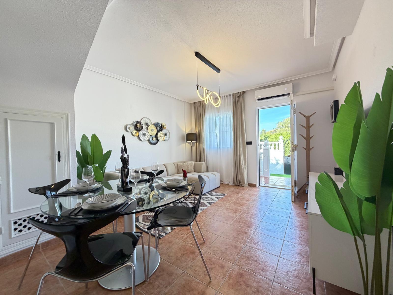 Renovated townhouse in Punta Prima — 3 bedrooms, garden and pool