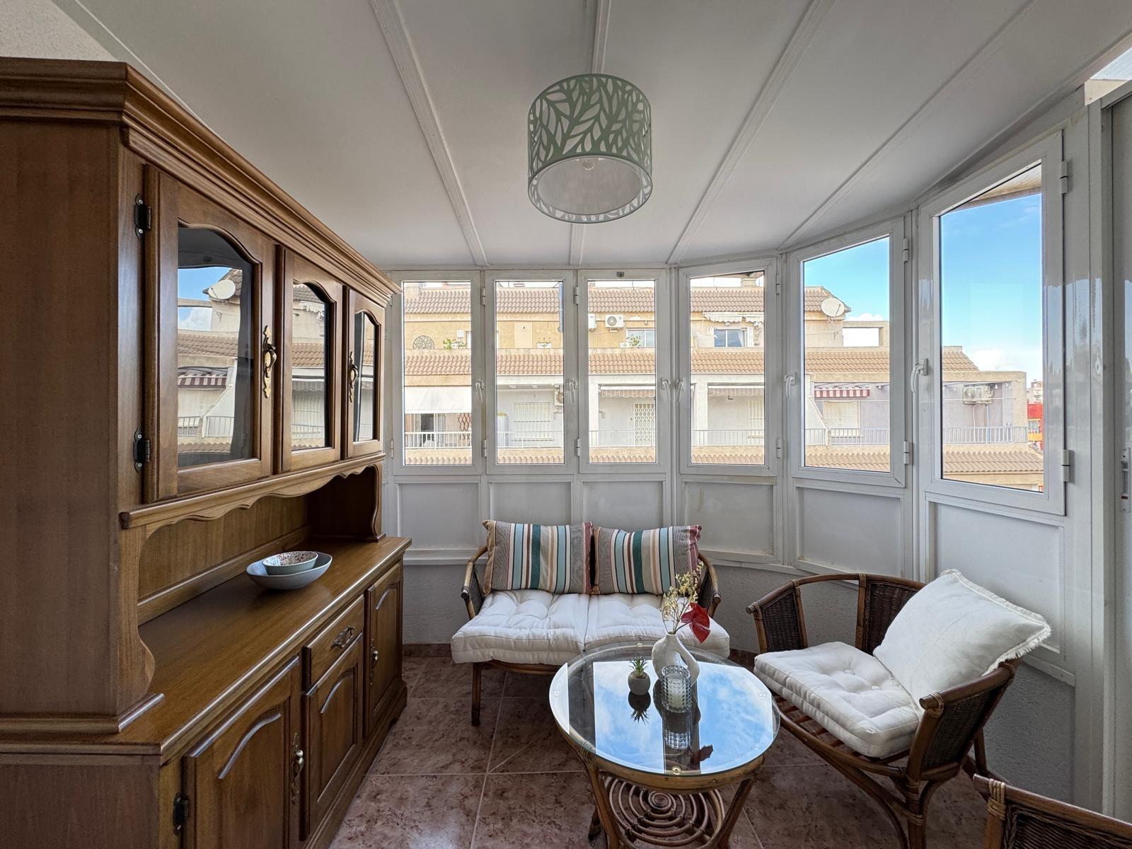 Renovated penthouse with garage in Torrevieja 800 m to the beach