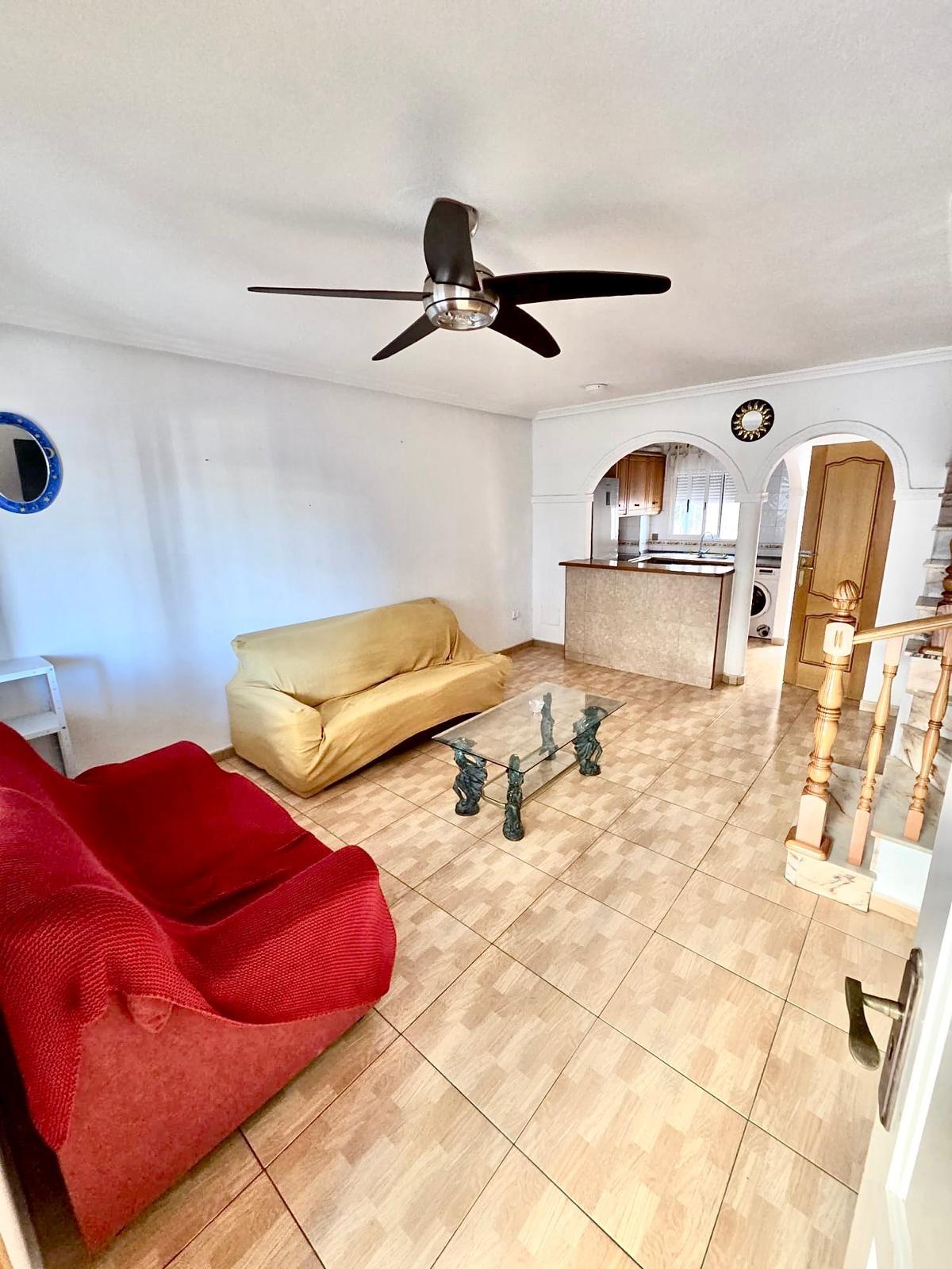 Townhouse with garage, solarium and pool in Laguna, Orihuela Costa