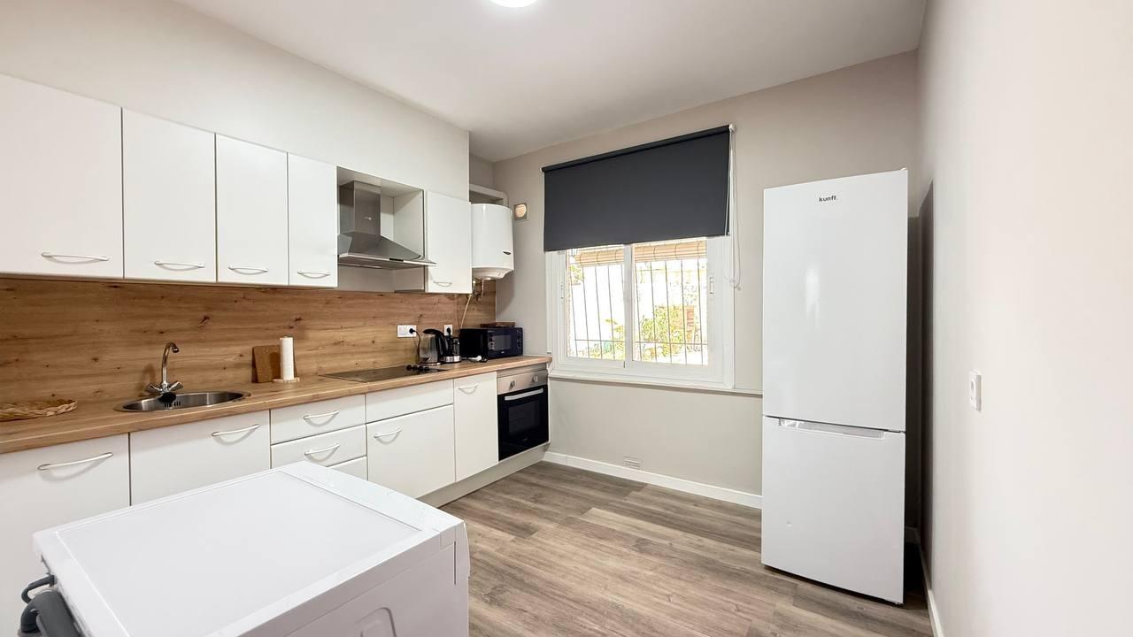 Renovated ground-floor bungalow in Cabo Roig — 800 m to the beach