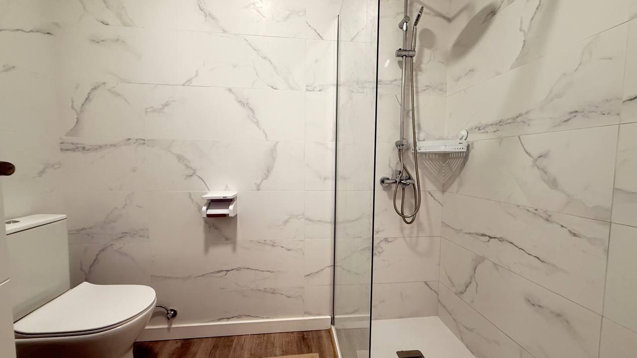 Renovated ground-floor bungalow in Cabo Roig — 800 m to the beach