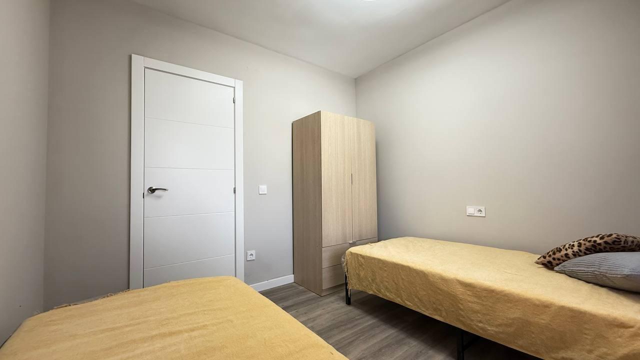 Renovated ground-floor bungalow in Cabo Roig — 800 m to the beach