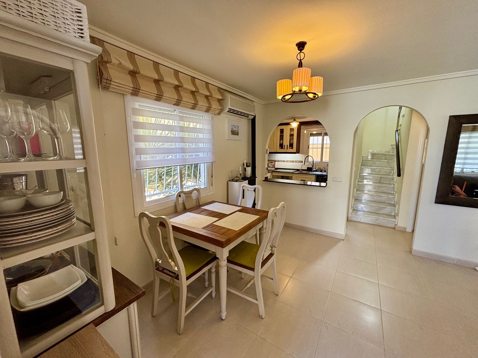 Сдаётся в аренду шикарный дом в средиземноморском стиле рядом с Guardamar del Segura