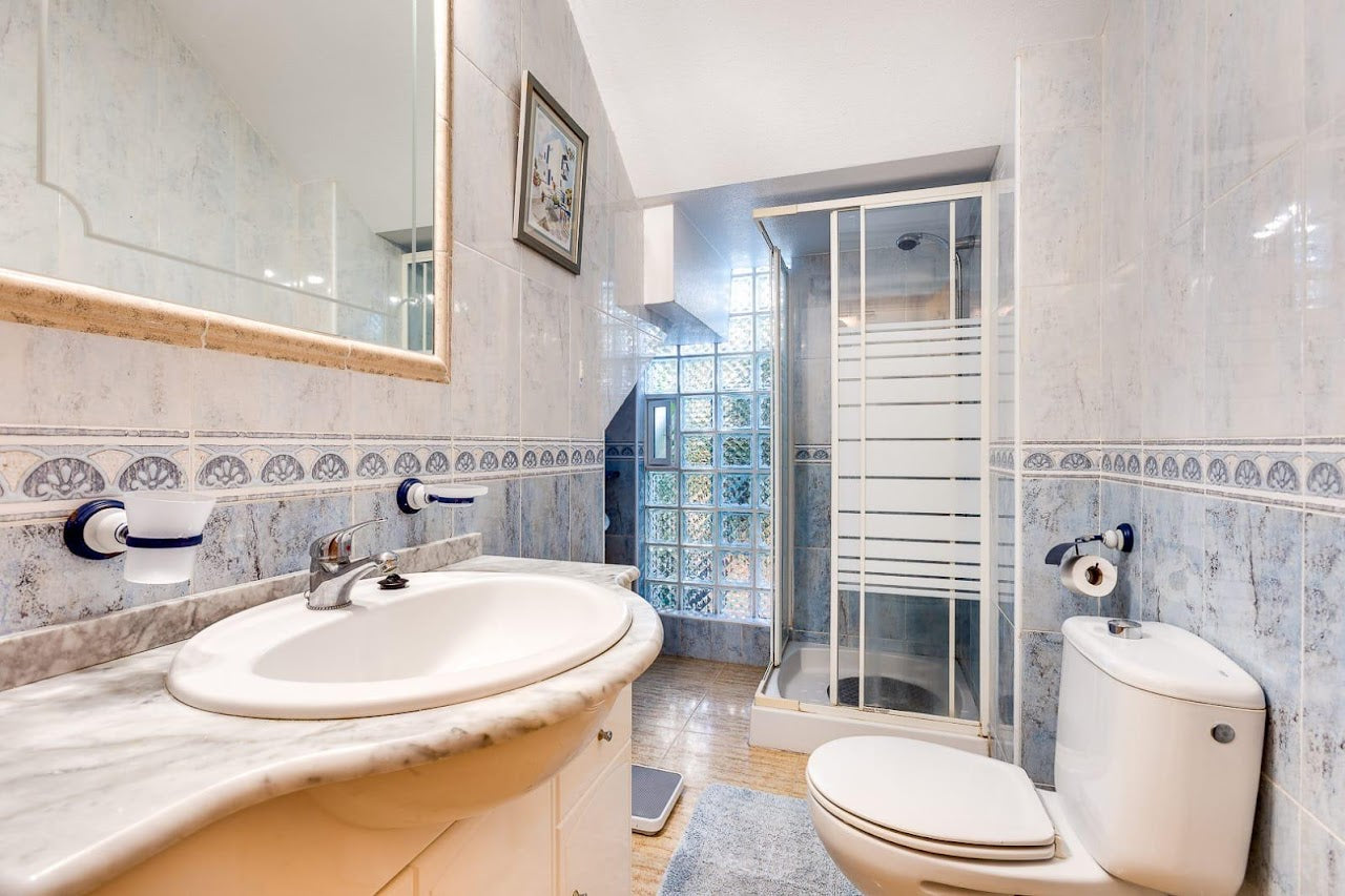 Long-Term Rental – House with Fireplace, Solarium &amp; BBQ Area in El Raso