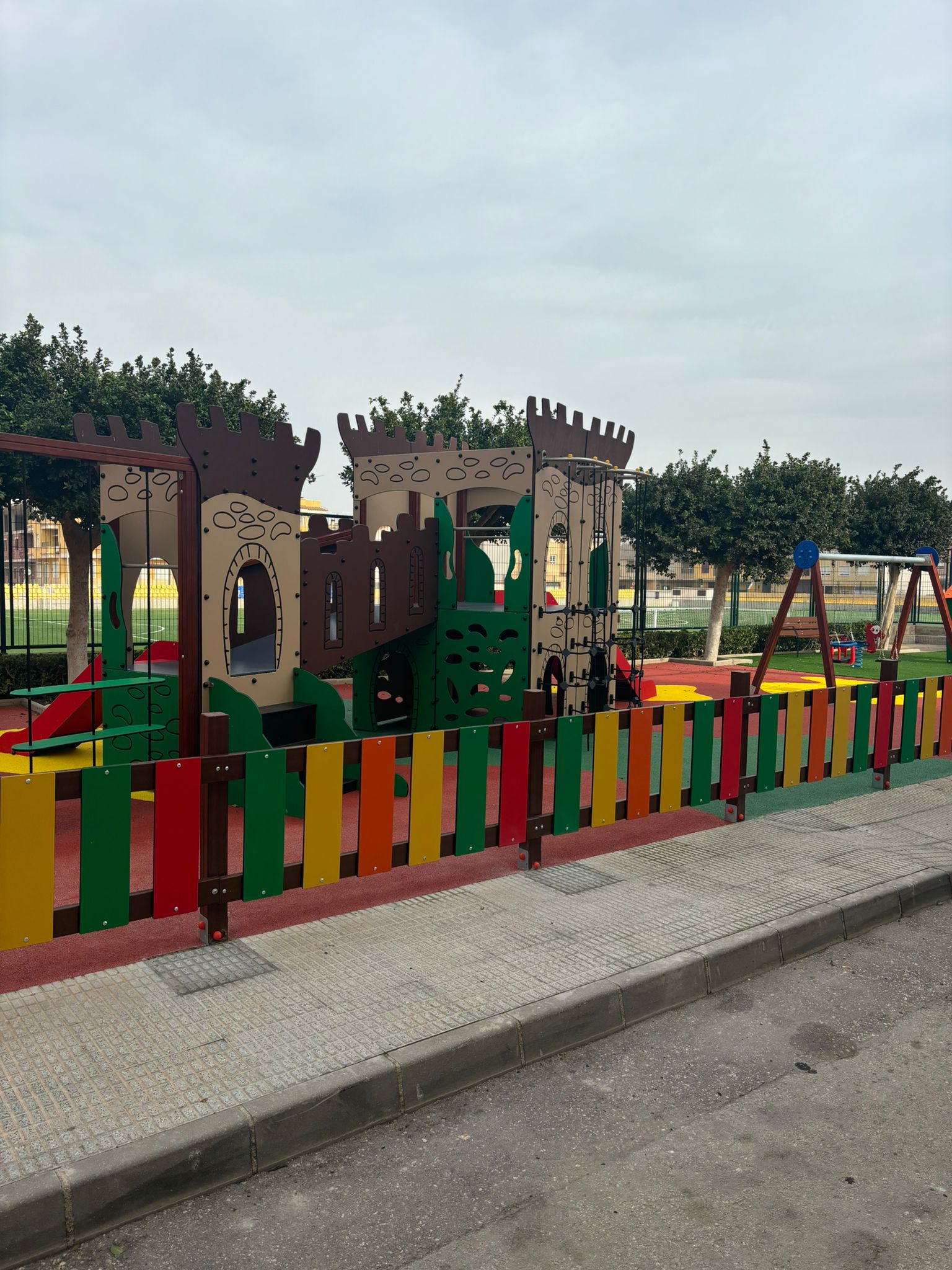 Long-Term Rental: Apartment with Parking and Pool in Formentera del Segura