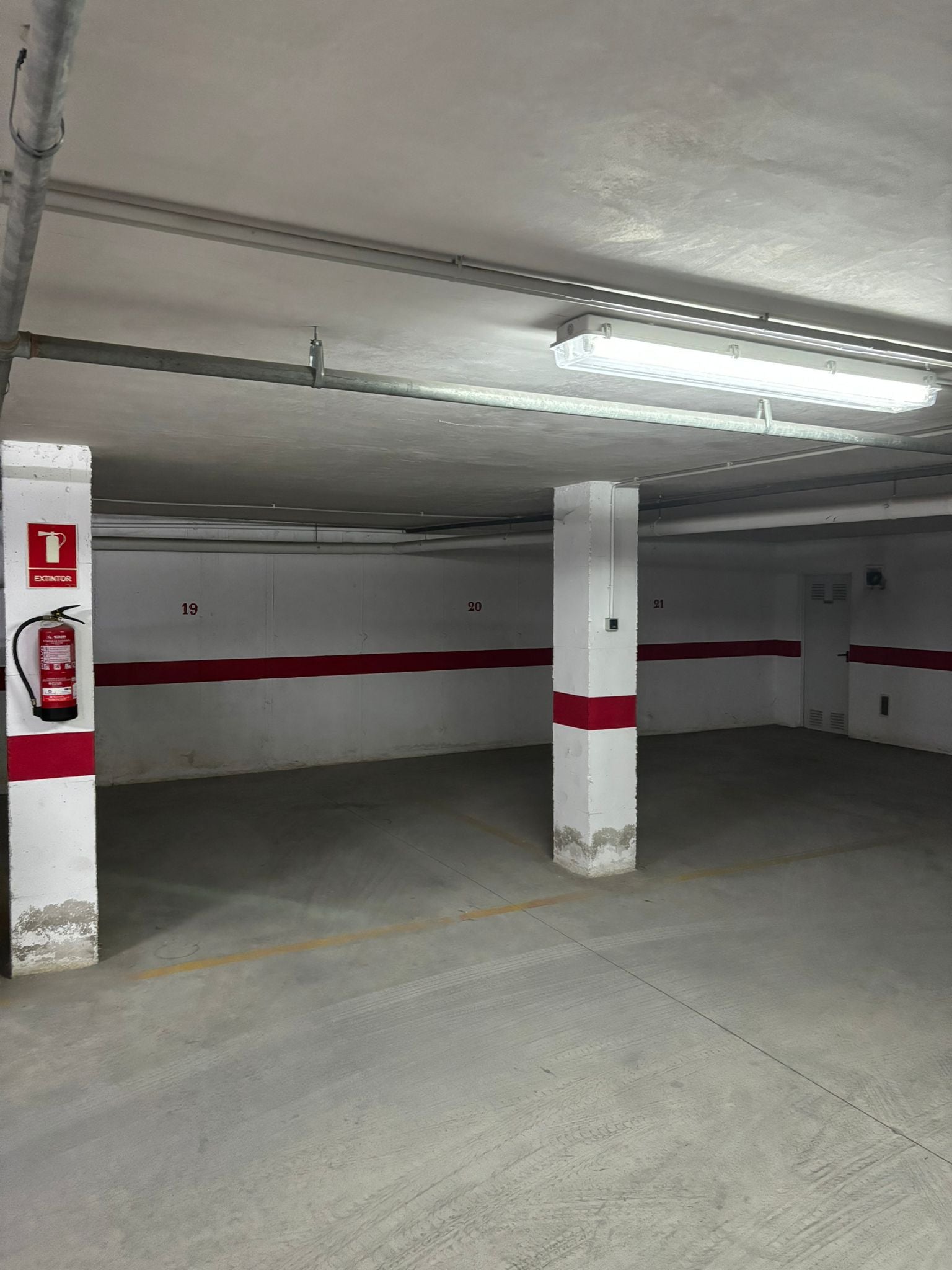 Long-Term Rental: Apartment with Parking and Pool in Formentera del Segura