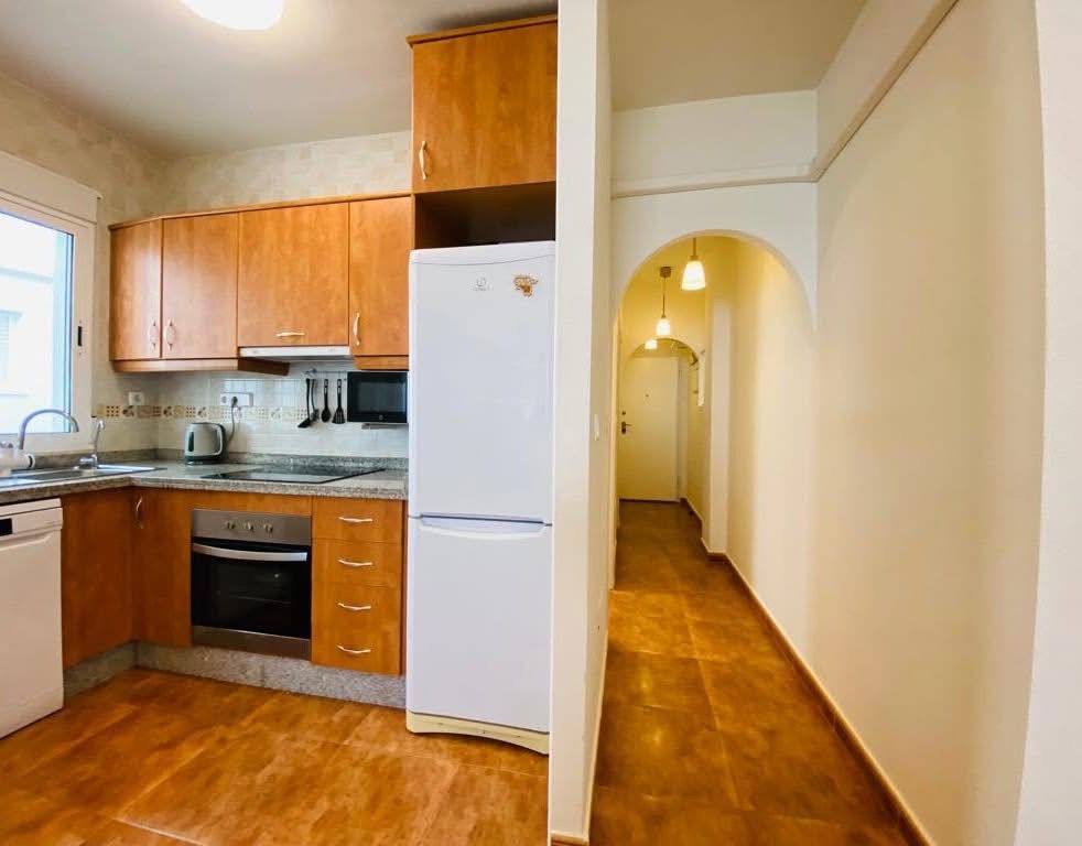 Long-Term Rental: Apartment with Parking and Pool in Formentera del Segura