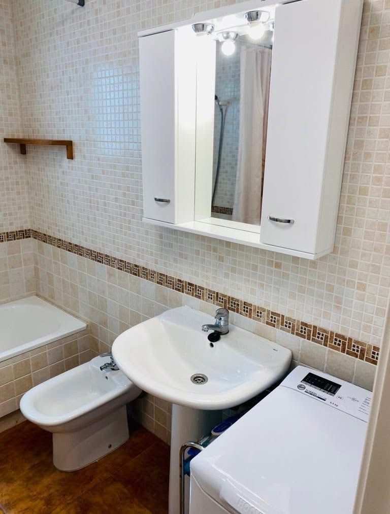 Long-Term Rental: Apartment with Parking and Pool in Formentera del Segura