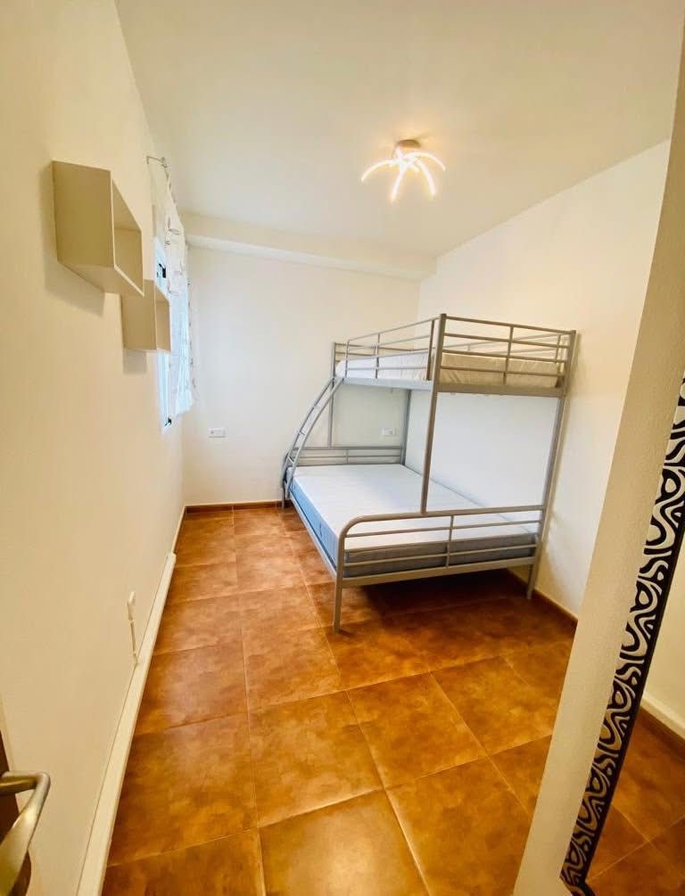 Long-Term Rental: Apartment with Parking and Pool in Formentera del Segura