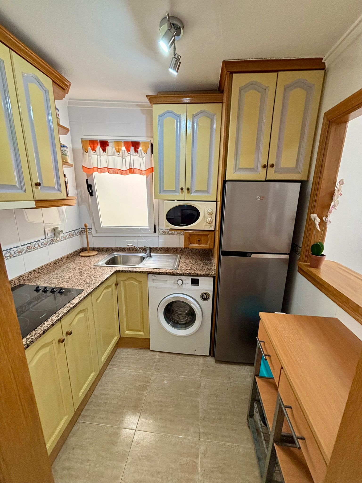 Apartment for Rent near Los Locos Beach, Torrevieja