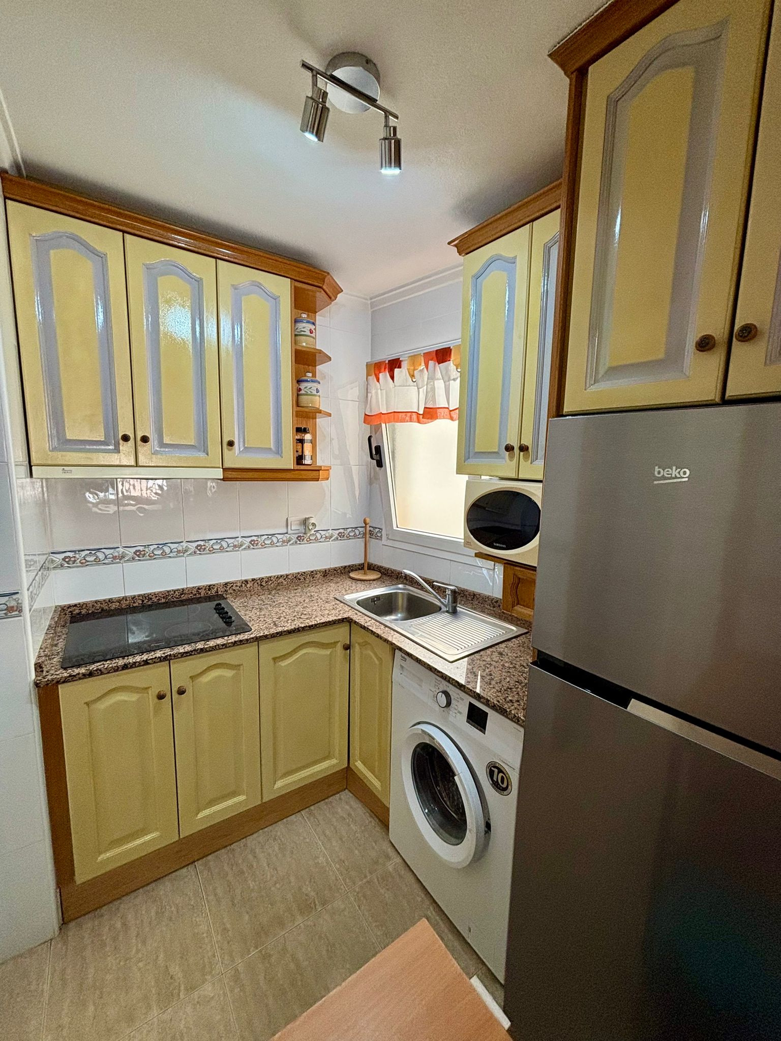 Apartment for Rent near Los Locos Beach, Torrevieja
