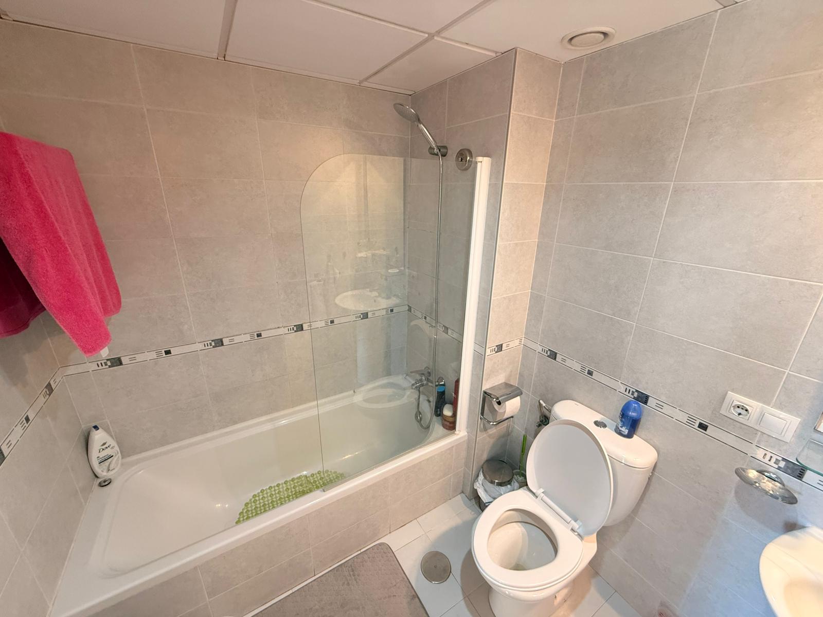 Apartment in Guardamar, Sun Beach building — with pool and parking