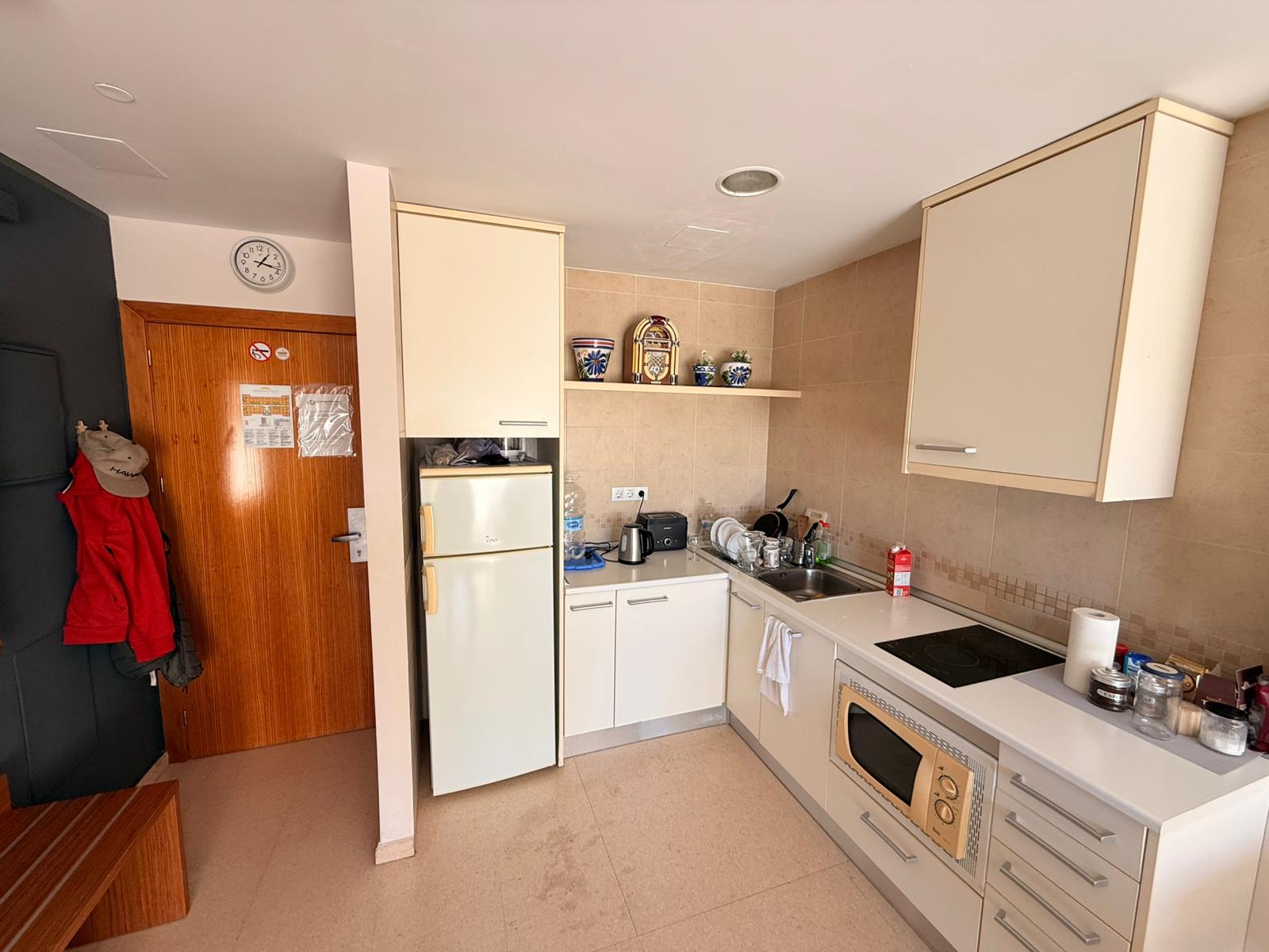 Apartment in Guardamar, Sun Beach building — with pool and parking